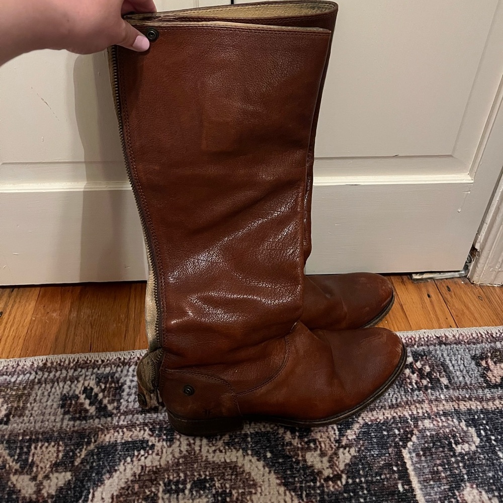 Brown Frye Melissa Back Zip Button Boot Style 76430 Size 7.5 B